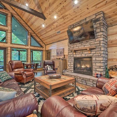 Broken Bow Cabin Deck With Hot Tub And Pool Table! Exterior photo