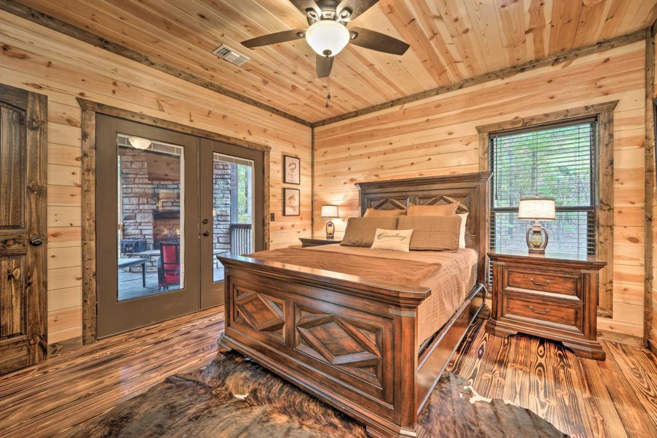 Broken Bow Cabin Deck With Hot Tub And Pool Table! Exterior photo