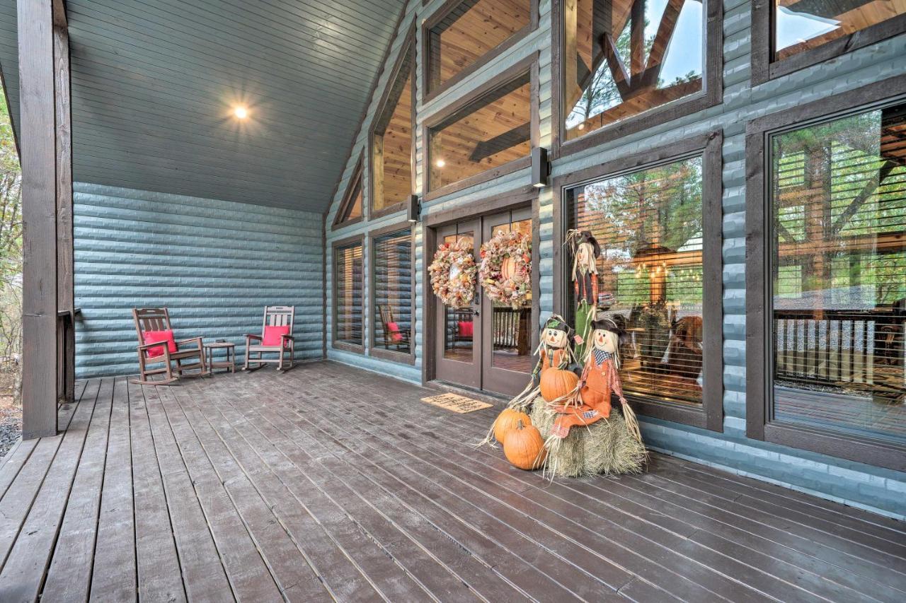 Broken Bow Cabin Deck With Hot Tub And Pool Table! Exterior photo